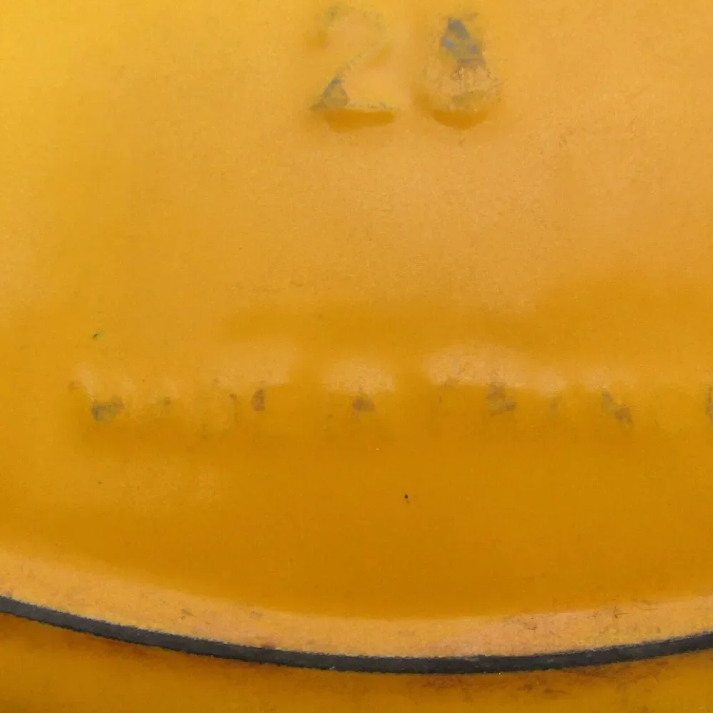 VG LE CREUSET CAST IRON 28 Yellow ORANGE CASSEROLE BAKING DISH FRANCE Green Lid - Picture 5 of 10